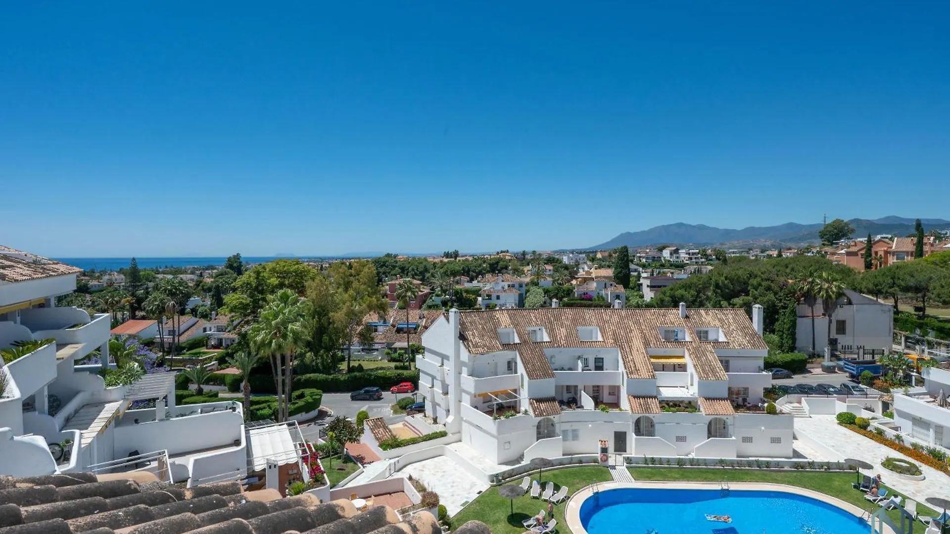 Extravagant Newly Renovated Penthouse With Sea Views Apartment Marbella